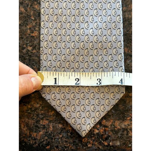 J. Jerry Garcia Emerging Elephant Collection 28 light blue paisley Silk Mens Tie - Picture 9 of 9